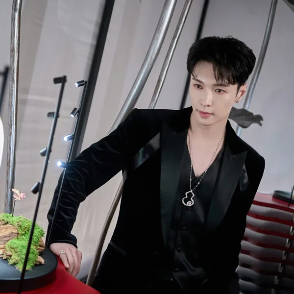 Idol_Top_Banner