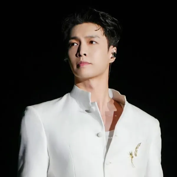 Idol_Top_Banner