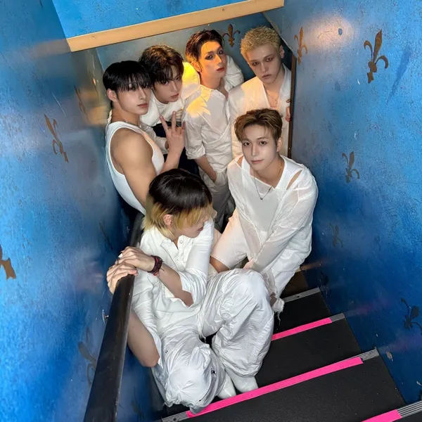 Idol_Top_Banner