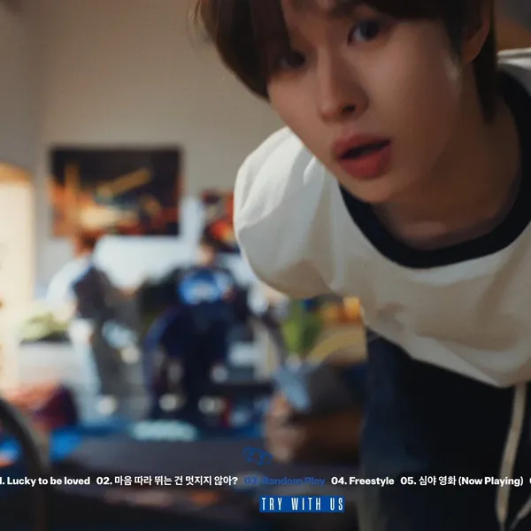 Idol_Top_Banner