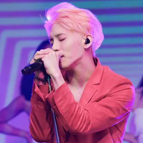 Idol_Top_Banner