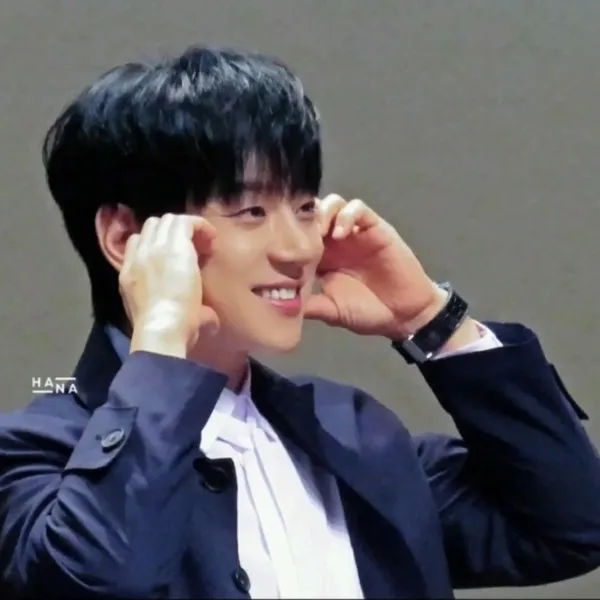 Idol_Top_Banner
