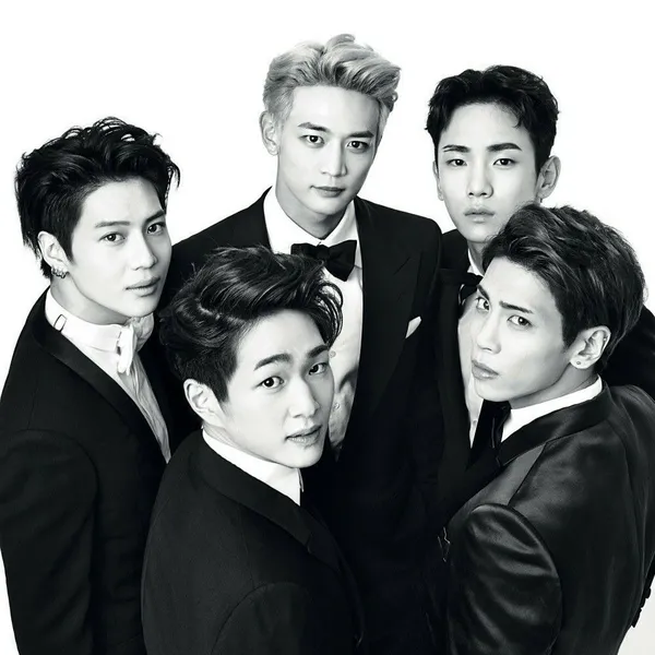 Top Photo Full of SHINee Love