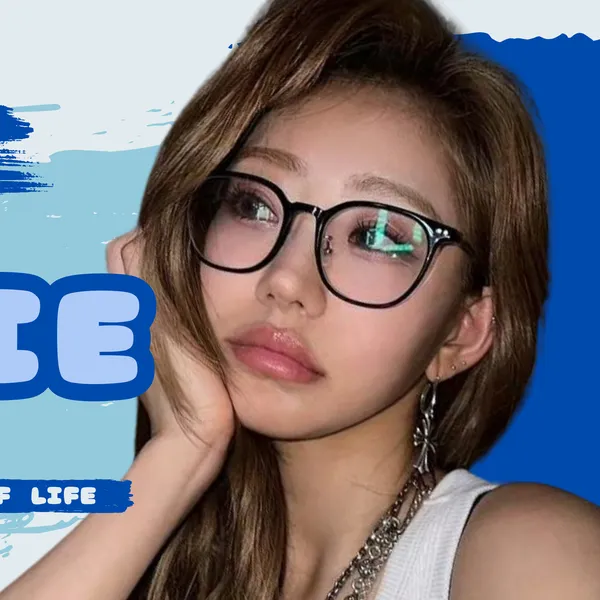 Today's Most Loved Julie (KISS OF LIFE)