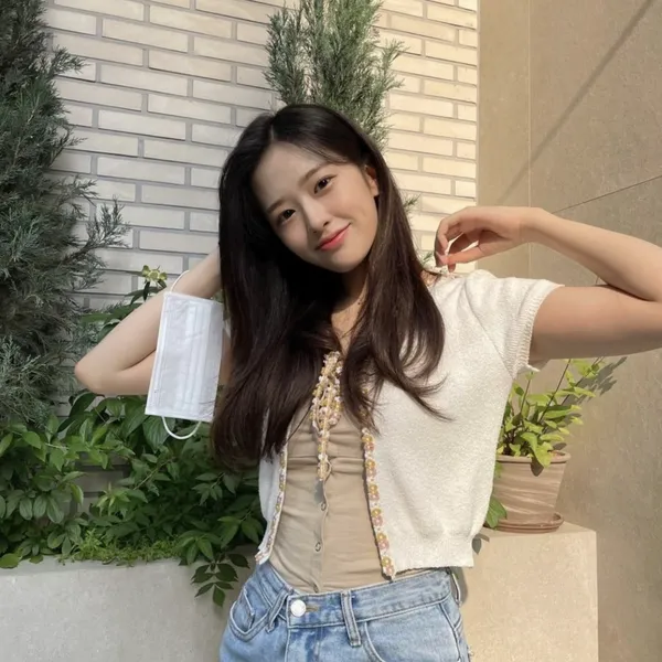 Foto Populer Penuh Cinta untuk An Yujin (IVE)