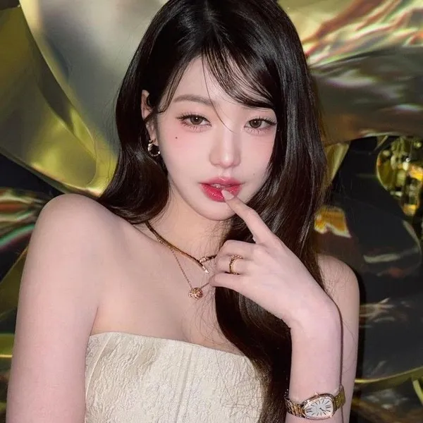 Today's Most Loved Jang Wonyoung (IVE)
