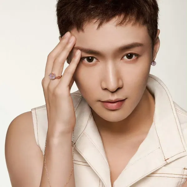 Fans' Pick: Best Moment of Lay (EXO)