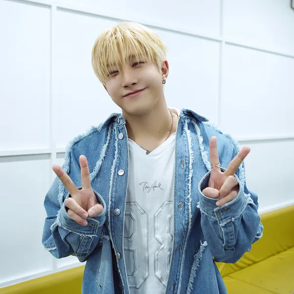 Top Photo Full of Jinjin (ASTRO) Love