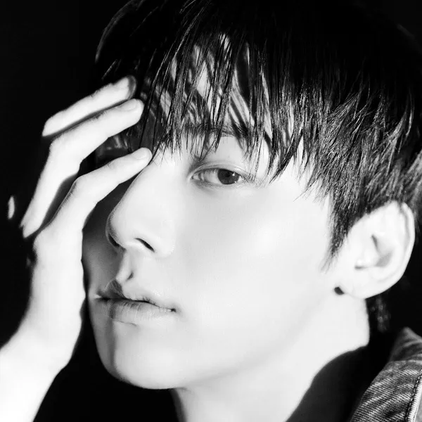 Today's Most Loved Hwang Minhyun