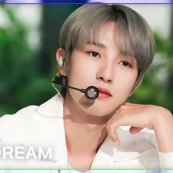 充滿粉絲愛意的仁俊 (NCT DREAM)人氣照片