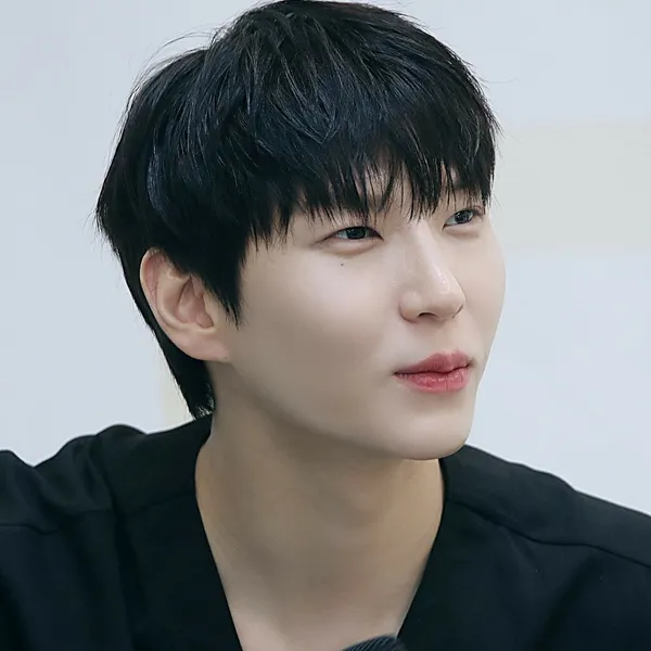 今日最受喜愛的LEO (VIXX)