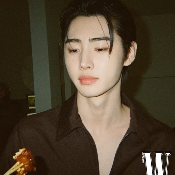 Foto Populer Penuh Cinta untuk Sunghoon (ENHYPEN)