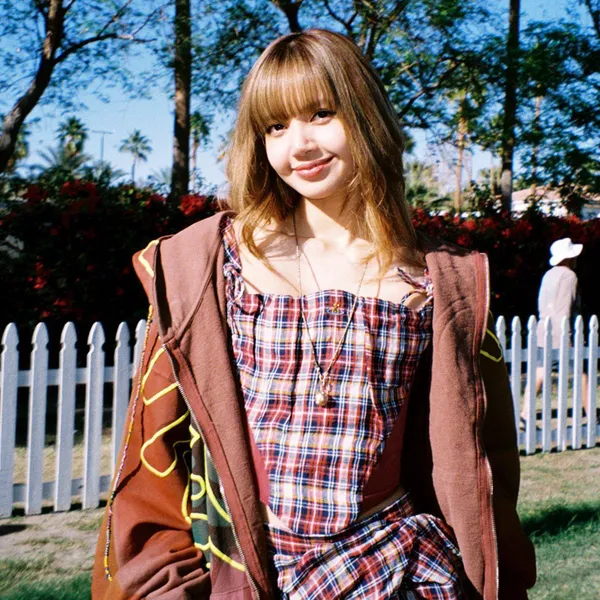 리사 (BLACKPINK) 팬심 가득한 인기 사진