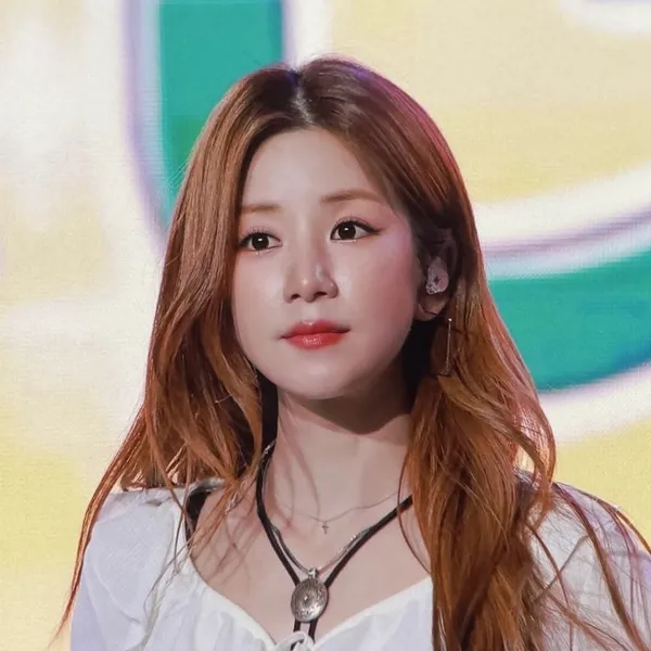 Today's Most Loved Park Chorong (Apink)