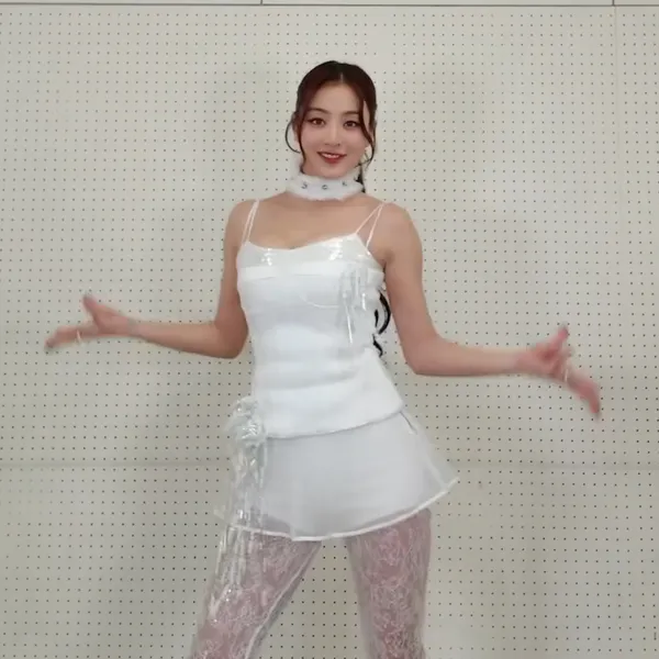 Today's Most Loved Jihyo (TWICE)