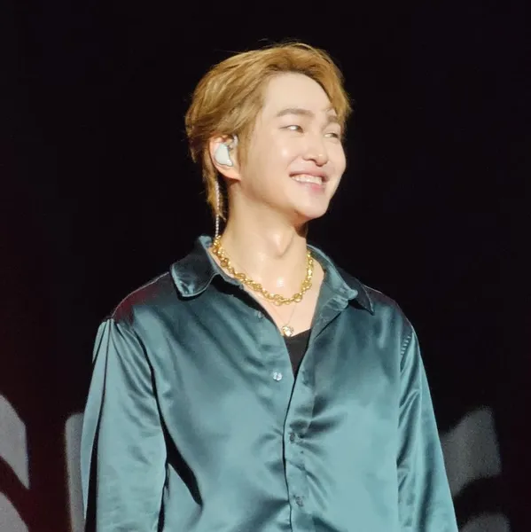 Top Photo Full of Onew (SHINee) Love