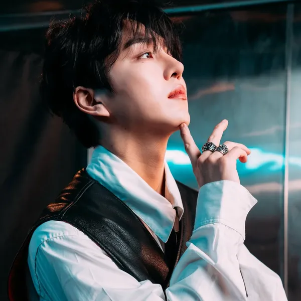 Top Photo Full of PENTAGON Love