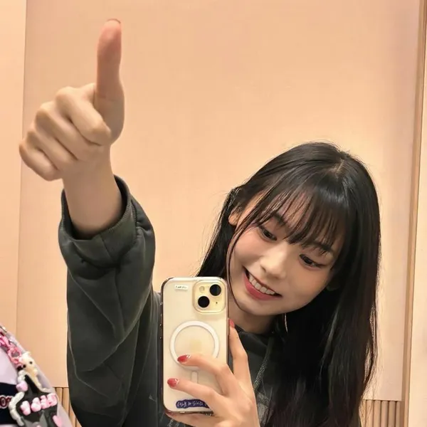 Fans' Pick: Best Moment of Hyeonju (UNIS)