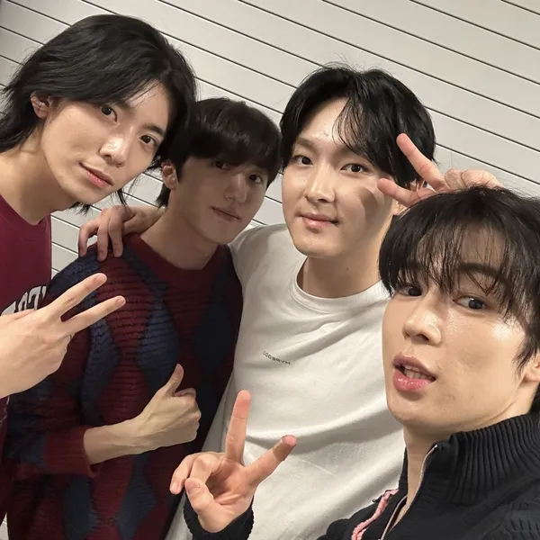 充满粉丝爱意的SF9人气照片