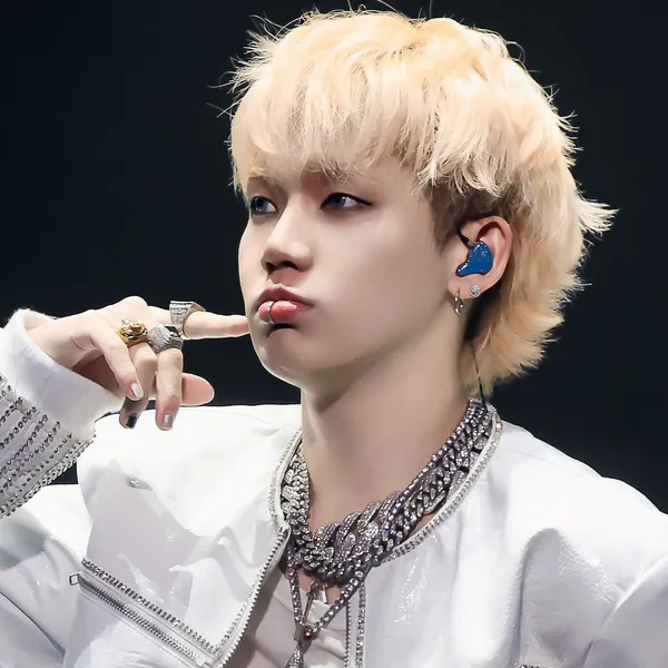 Top Photo Full of Choi Hyunsuk (TREASURE) Love