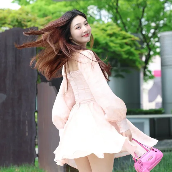 Today's Most Loved Joy (Red Velvet)