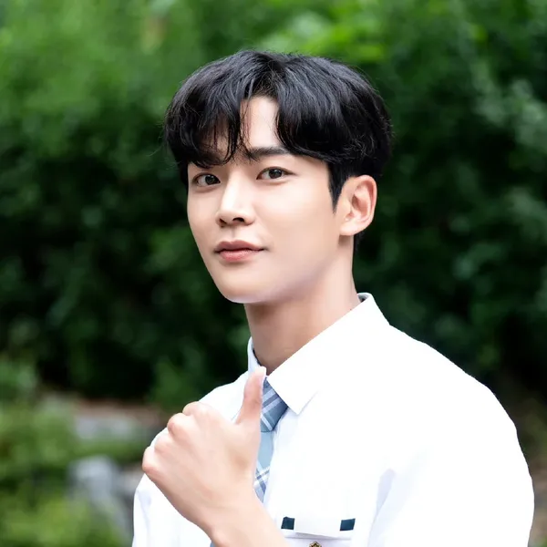 Today's Most Loved Rowoon