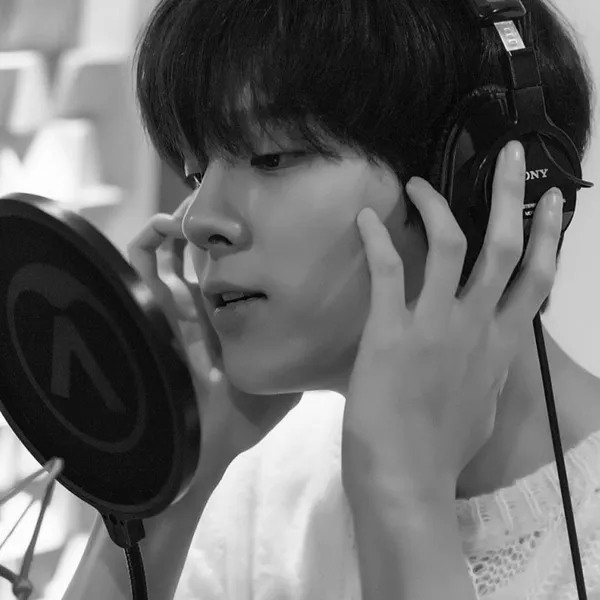 Top Photo Full of Kim Wooseok Love