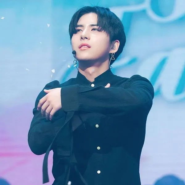 Top Photo Full of Wow (A.C.E) Love