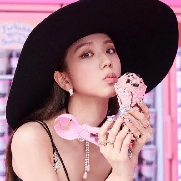 Fans' Pick: Best Moment of Jisoo (BLACKPINK)