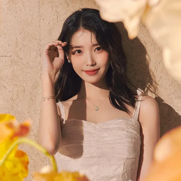 Top Photo Full of IU Love