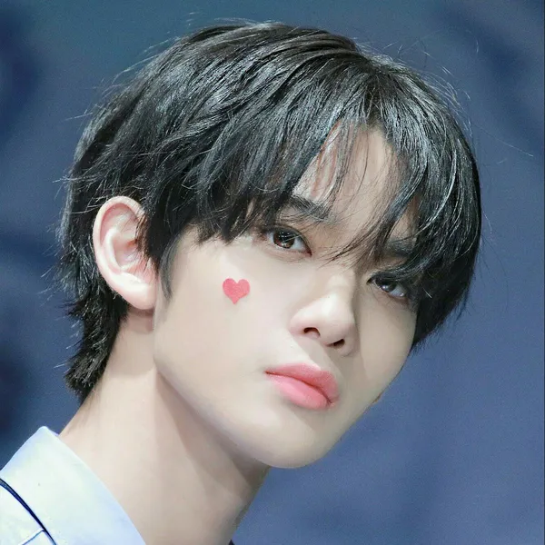 오늘 가장 사랑받은 배진영의 모습