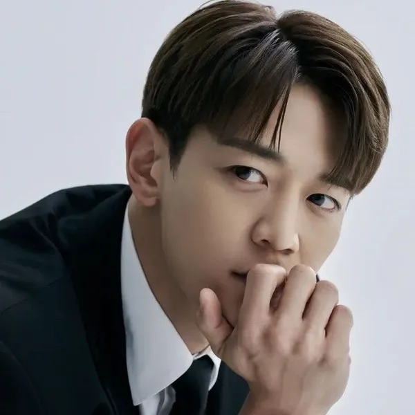 Top Photo Full of Minho (SHINee) Love