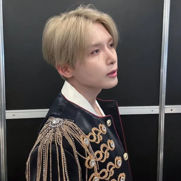 려욱 (슈퍼주니어) 팬심 가득한 인기 사진