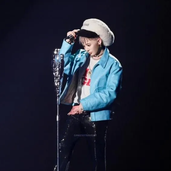 오늘 최애돌에서 빛나는 G-DRAGON (빅뱅)의 대표 사진