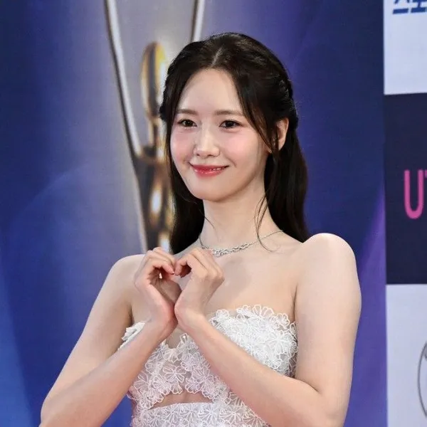 Top Photo Full of Yoona (Girls' Generation) Love