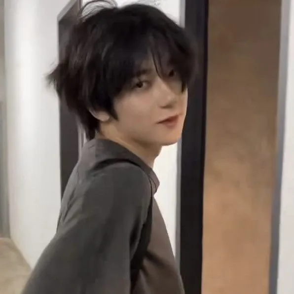 Fans' Pick: Best Moment of YECHAN (OMEGA X)
