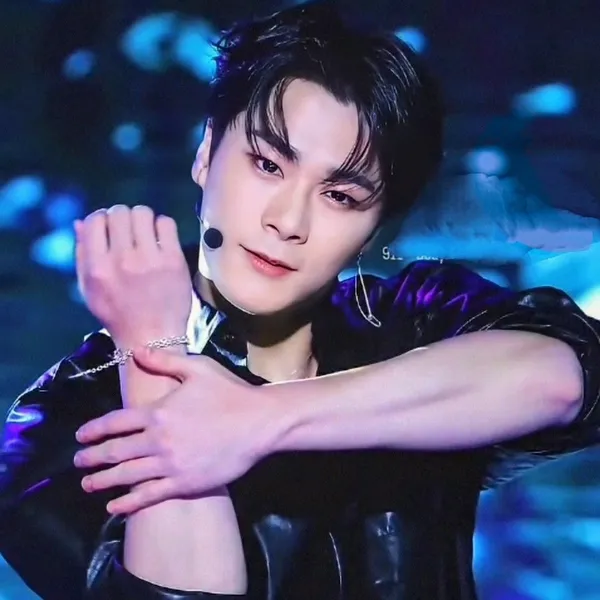 Today's Most Loved Moonbin (ASTRO)