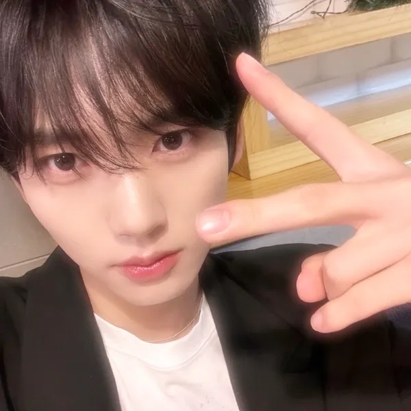Today's Most Loved Han Yujin (ZEROBASEONE)