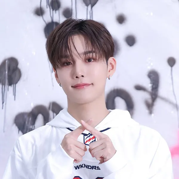 Today's Most Loved Seunghun (B.D.U)