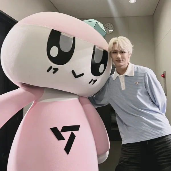 Fans' Pick: Best Moment of Jun (SEVENTEEN)