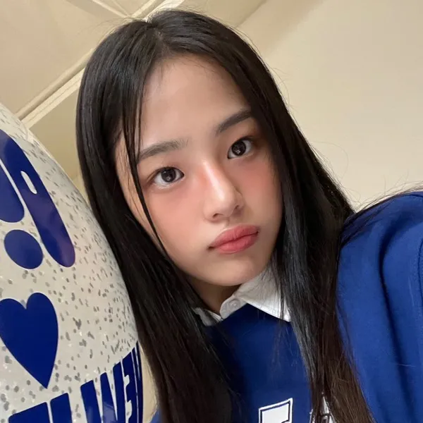 Today's Most Loved Minji (NewJeans)