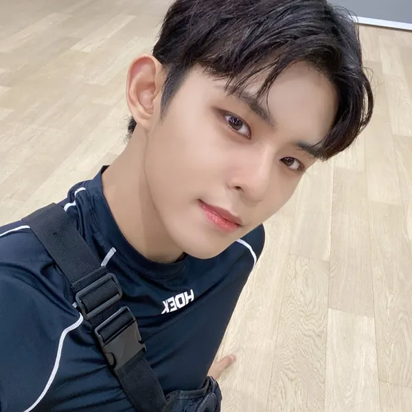 Foto Populer Penuh Cinta untuk Donggeon
