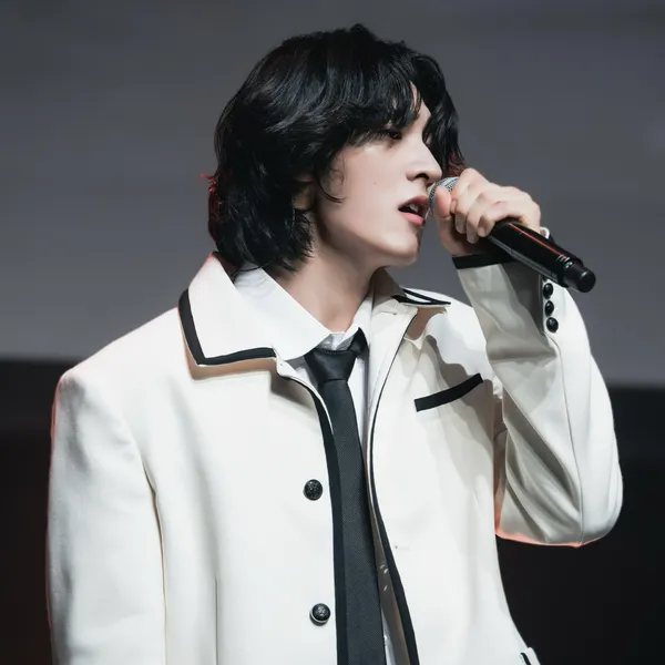 Today's Most Loved Junji (OnlyOneOf)