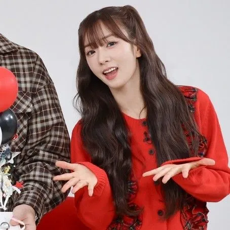 Today's Most Loved Yoon Bomi (Apink)