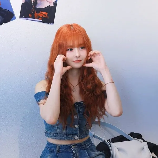 Fans' Pick: Best Moment of E:U (EVERGLOW)