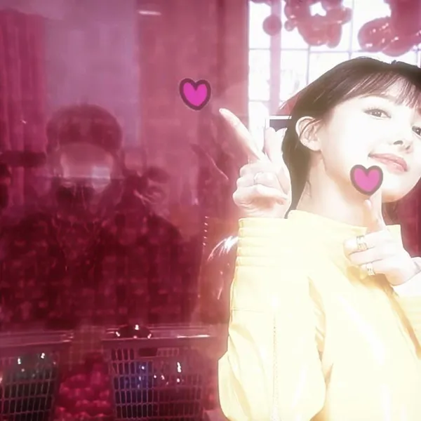Today's Most Loved Nayeon (TWICE)