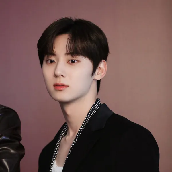 Top Photo Full of Hwang Minhyun Love
