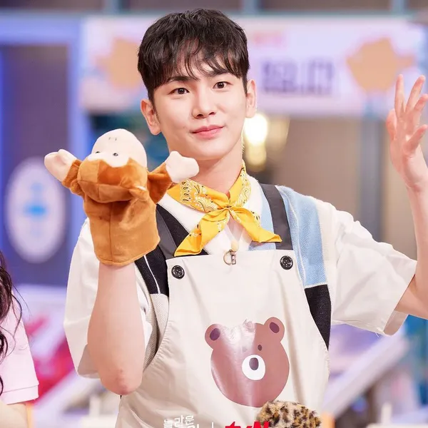 오늘 가장 사랑받은 Key (샤이니)의 모습