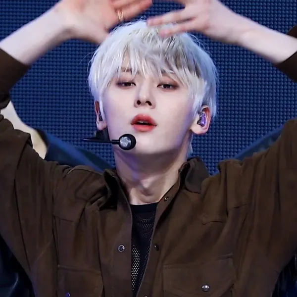 오늘 가장 사랑받은 황민현의 모습