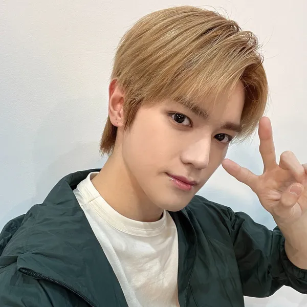 Foto Populer Penuh Cinta untuk Taeyong (NCT 127)
